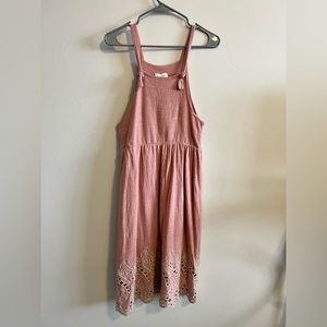Super cute overall dress!